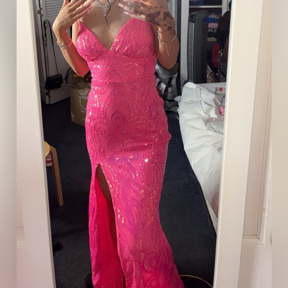 Stunning Pink Lace-Up Mermaid Sequin Dress with Slit